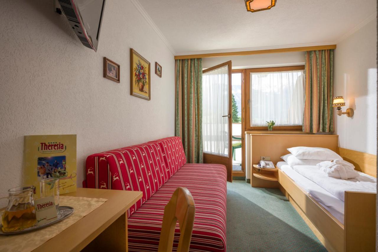 Hotel Theresia Ramsau im Zillertal Bagian luar foto