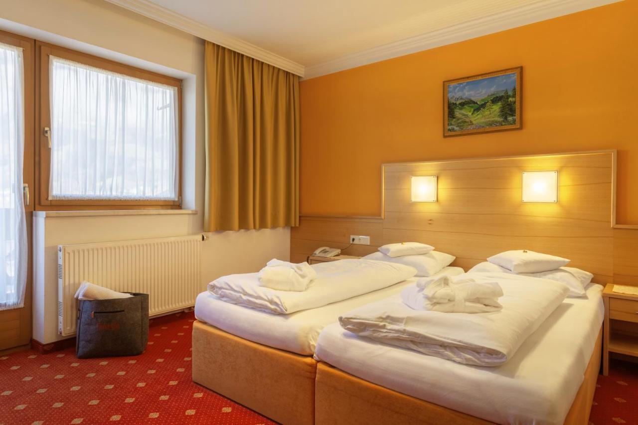Hotel Theresia Ramsau im Zillertal Bagian luar foto
