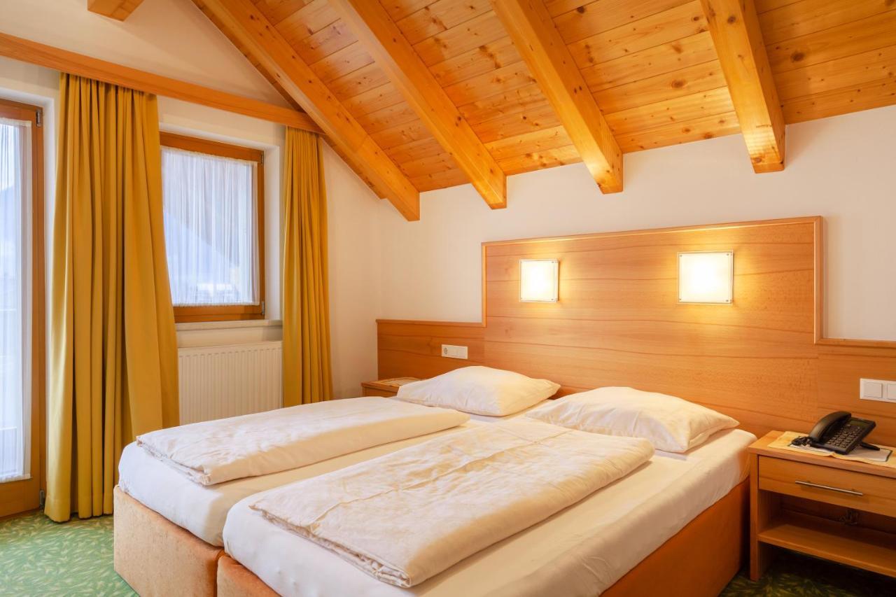 Hotel Theresia Ramsau im Zillertal Bagian luar foto